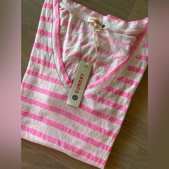 NWT SUNDRY STRIPE V NECK TEE SIZE 0/XS - Picture 3 of 3
